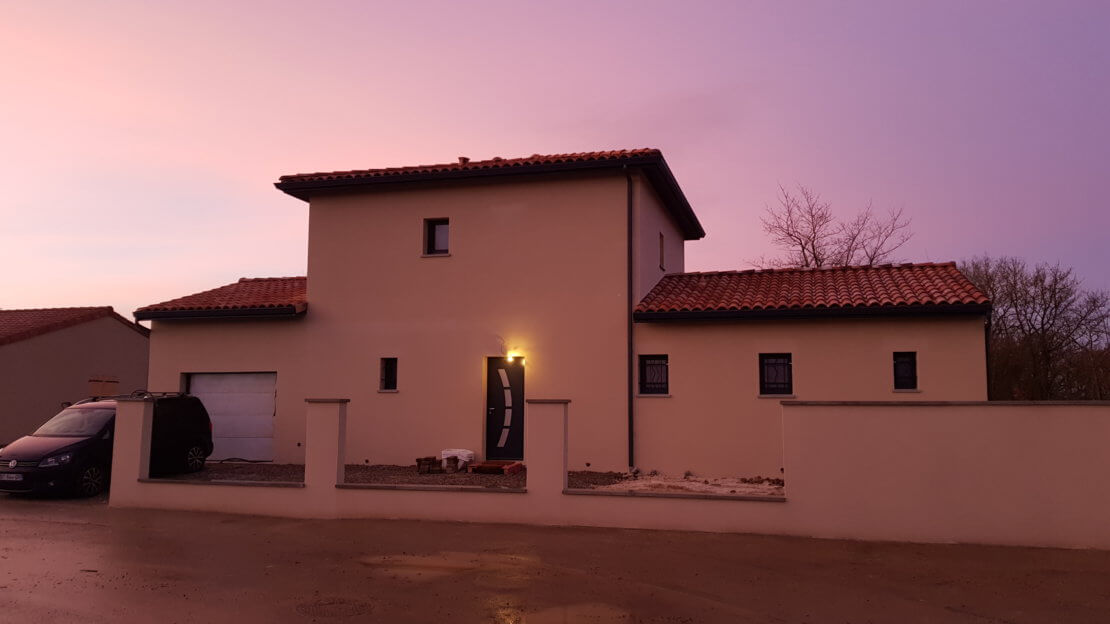 Maison individuelle à étage.